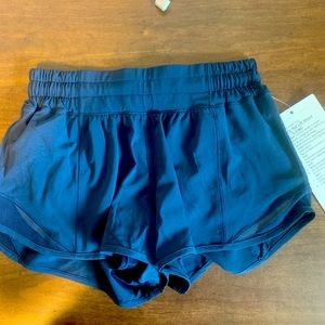 NEW. Lululemon Hotty hot low rise short